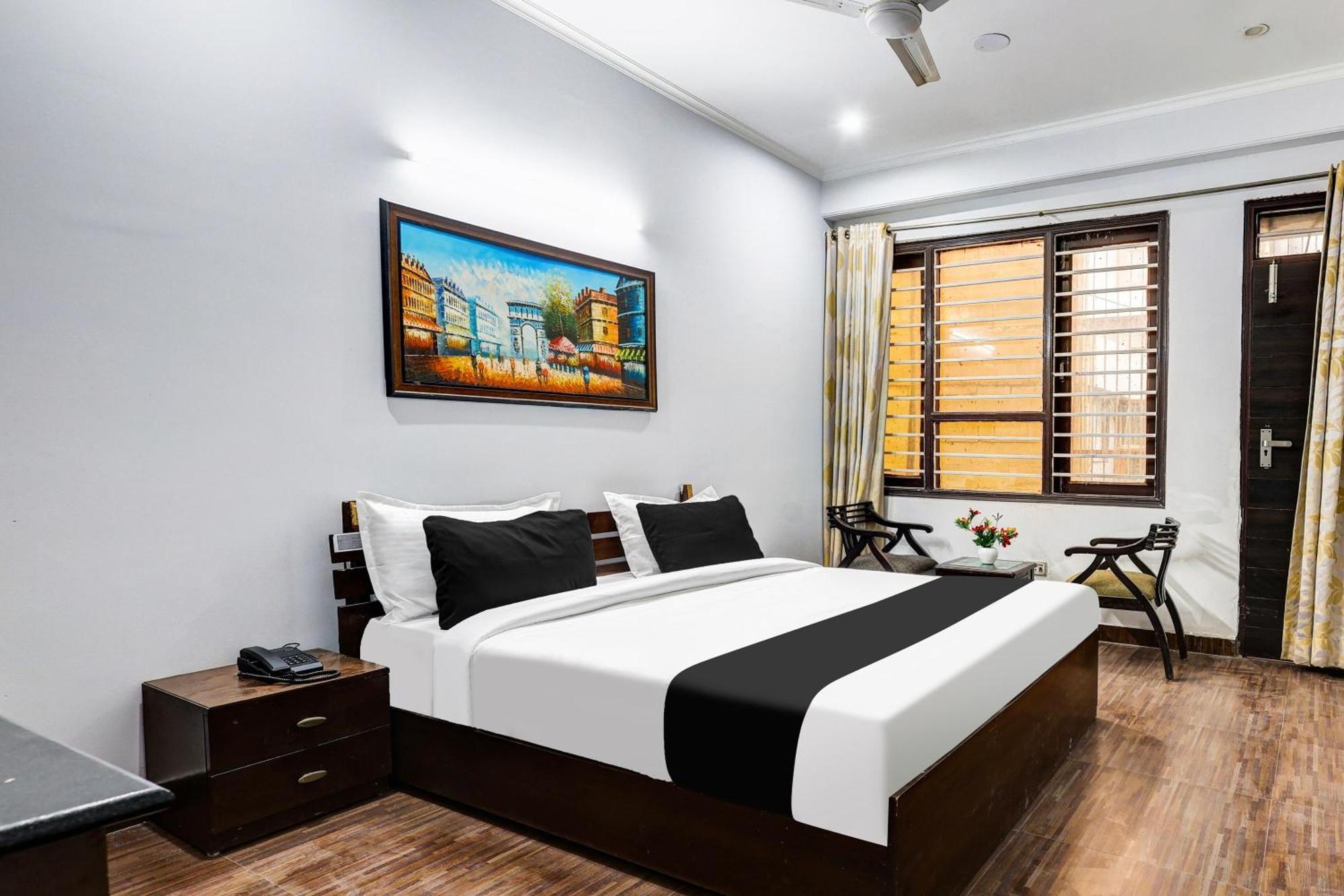 Super Townhouse Sector 38 Gurgaon Near Medanta Hotel Ngoại thất bức ảnh