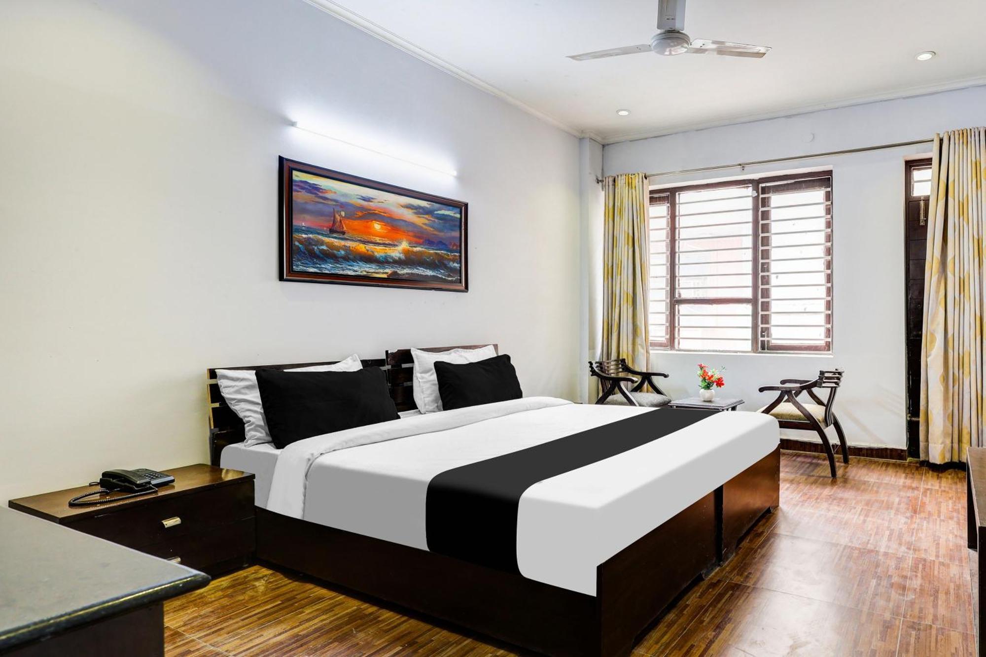 Super Townhouse Sector 38 Gurgaon Near Medanta Hotel Ngoại thất bức ảnh