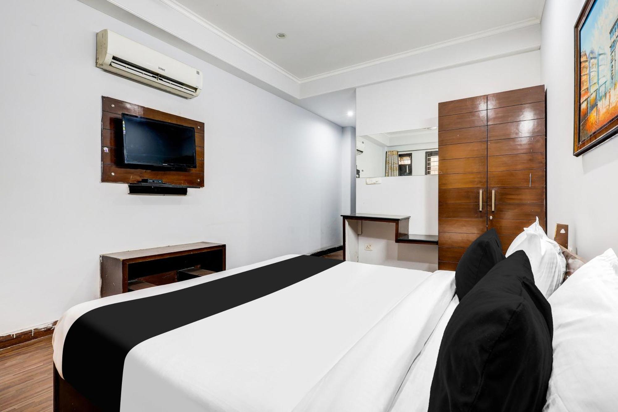 Super Townhouse Sector 38 Gurgaon Near Medanta Hotel Ngoại thất bức ảnh