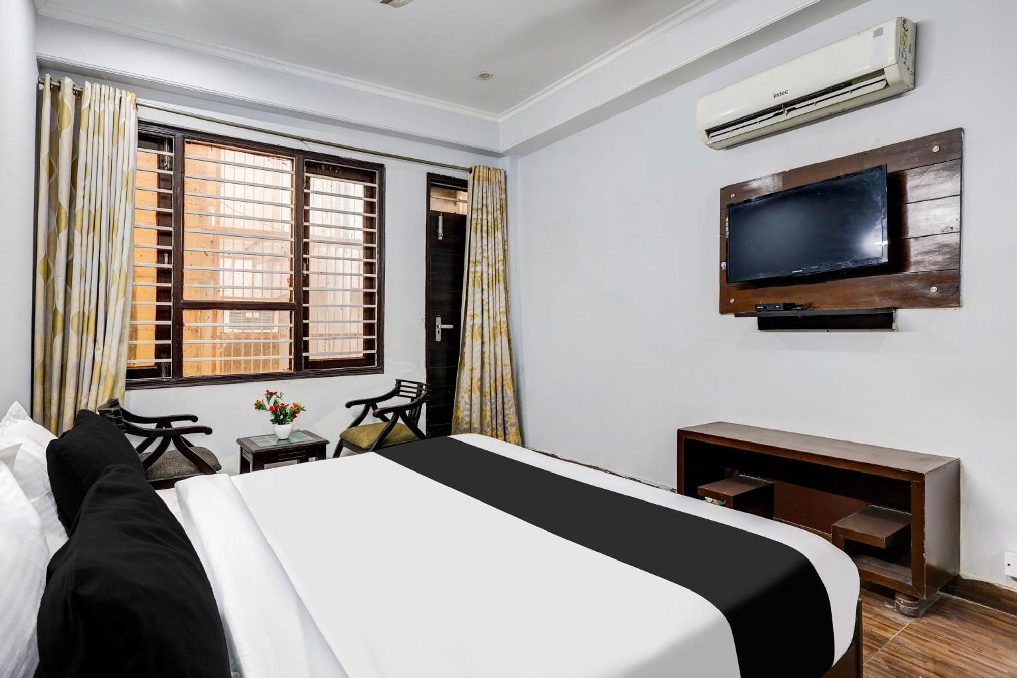 Super Townhouse Sector 38 Gurgaon Near Medanta Hotel Ngoại thất bức ảnh