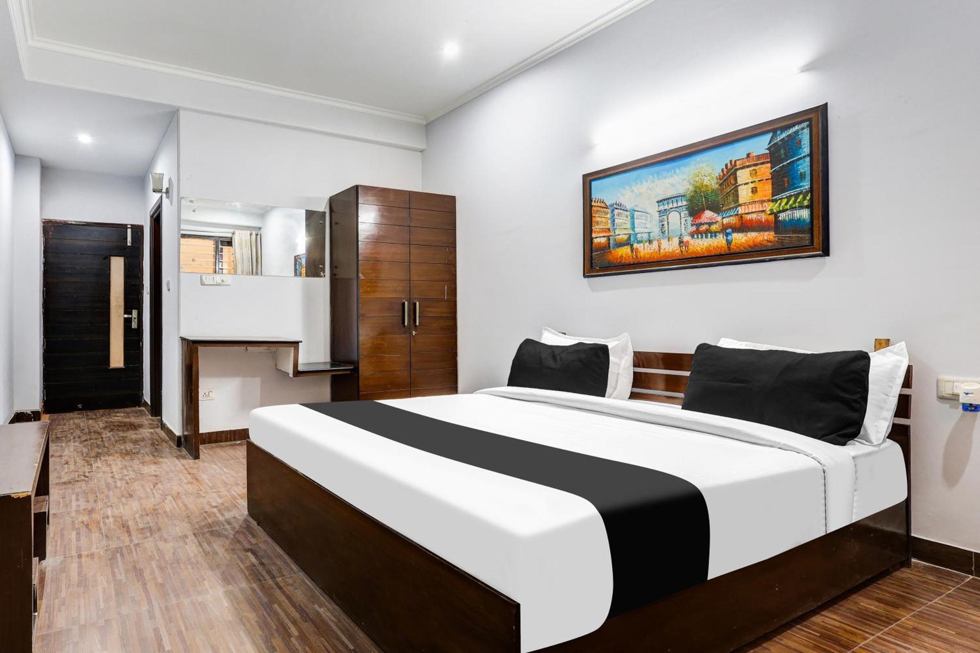Super Townhouse Sector 38 Gurgaon Near Medanta Hotel Ngoại thất bức ảnh